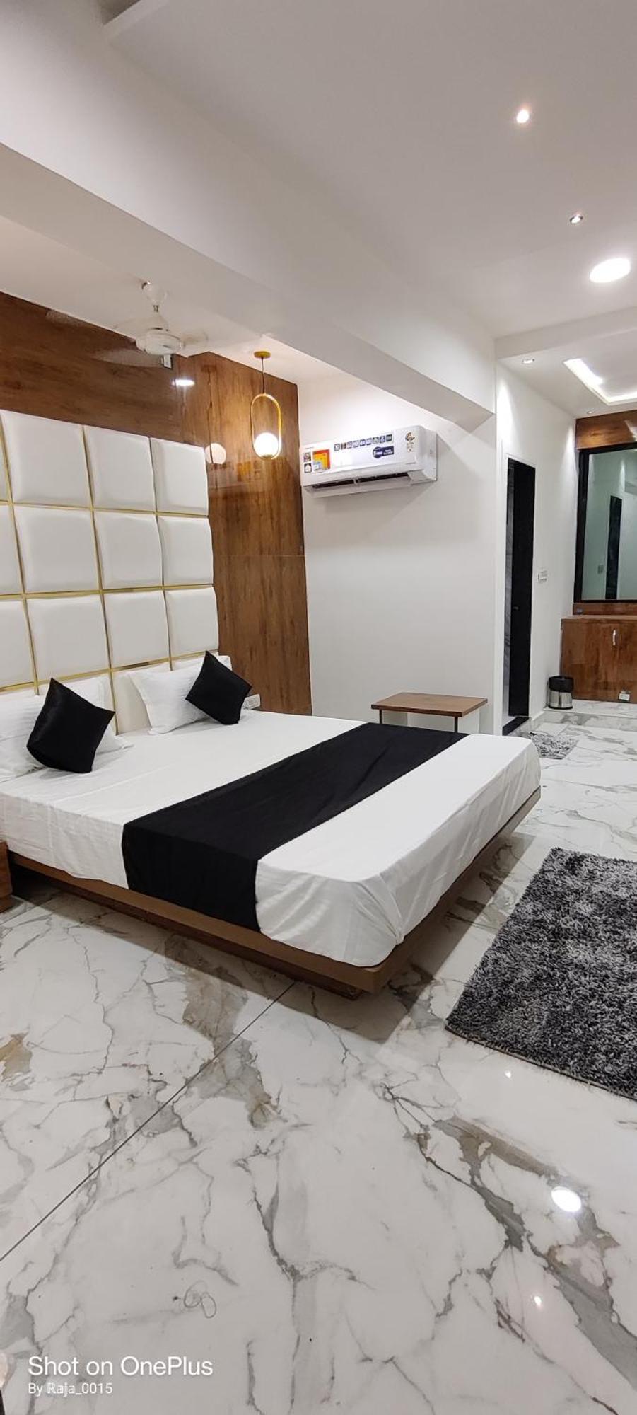 Hotel New German Ahmadábád Kültér fotó